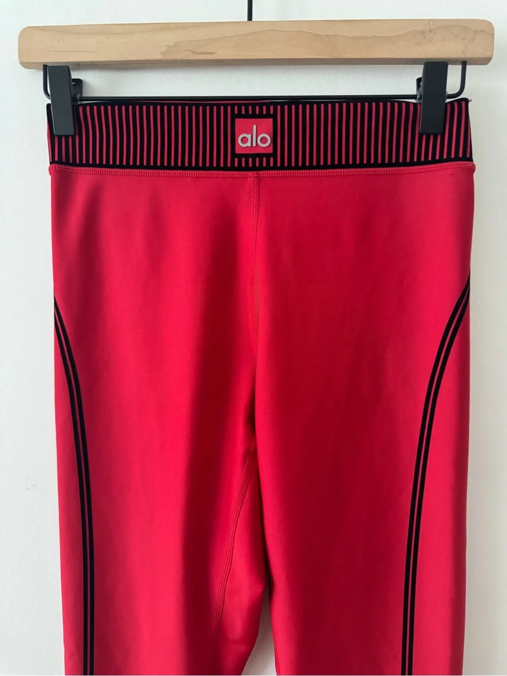 Alo Red Sports Bra and Cropped Legging Set